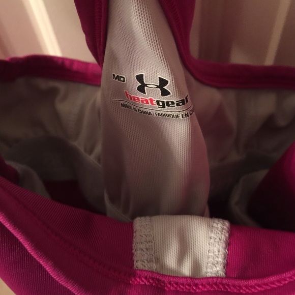 Workout tank with sports bra - Picture 2 of 3