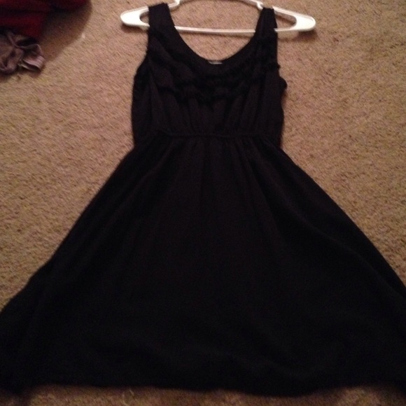 Black flowy dress