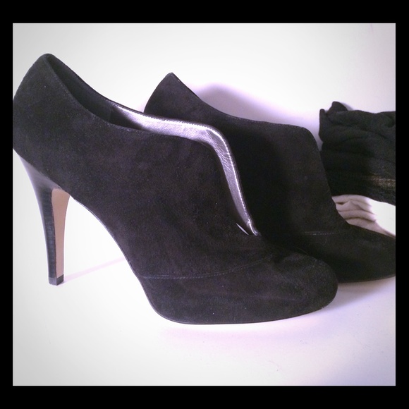 Banana Republic Shoes - Banana Republic Black Suede Heels