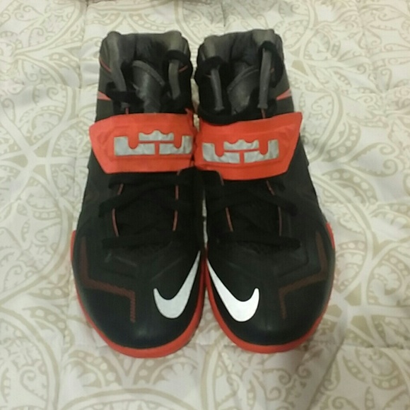 Lebron soldiers