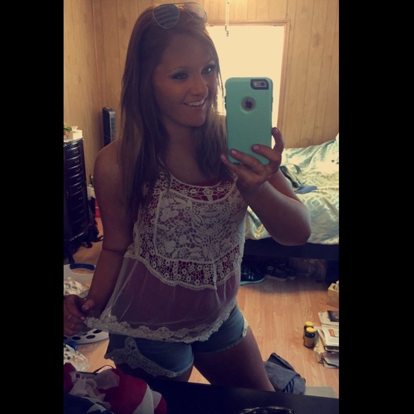 Meet your posher :) - Picture 4 of 4