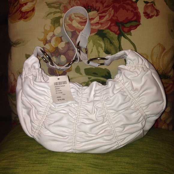 White purse! - Picture 1 of 4