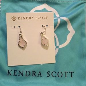 **Flash Sale!!** Kendra Scott Lexi Earrings