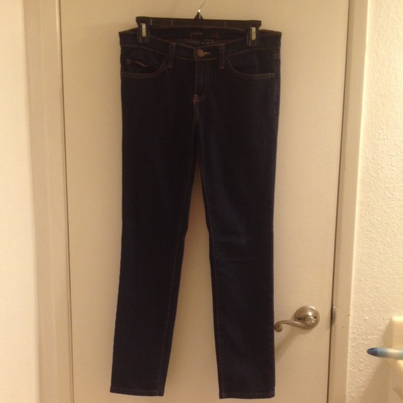 BDG Skinny Mid-Rise Jeans