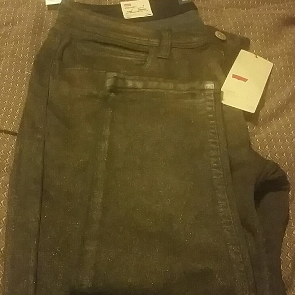 Jeans - Picture 1 of 3