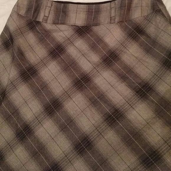 East 5th Dresses & Skirts - A-line plaid skirt