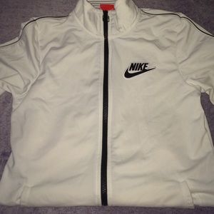 Nike sweater / size small