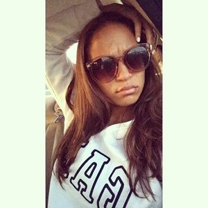 Meet your Posher, Darshel