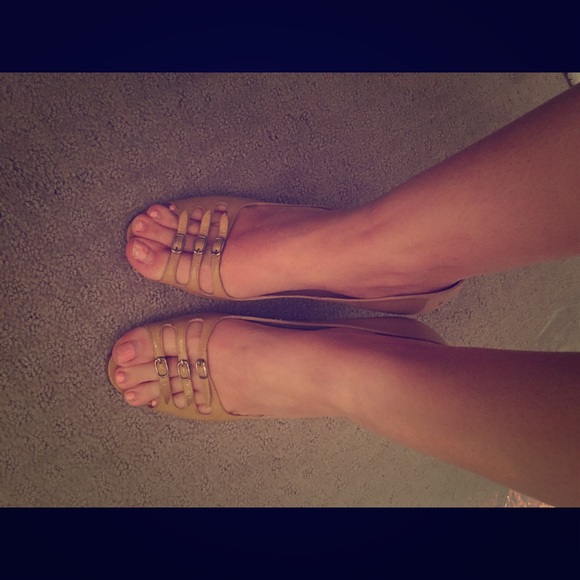 Manolo Blahnik heels!!