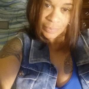 Meet your Posher, Omayra