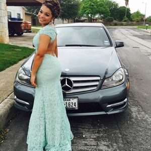 Tiffany blue prom dress, worn once great condition