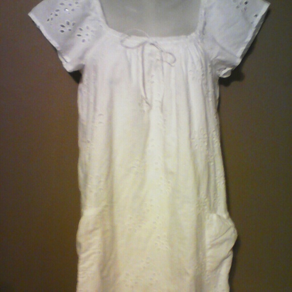 American Eagle white pocket sundress