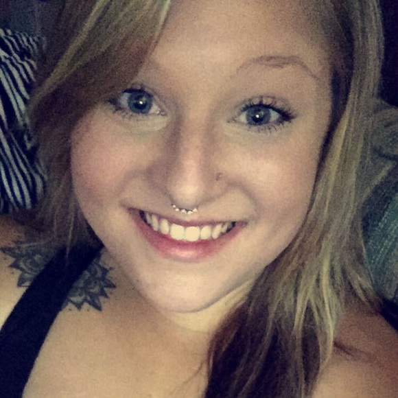 Meet your Posher, Bambi - Picture 2 of 2