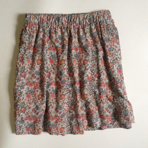 Flower print mini skirt