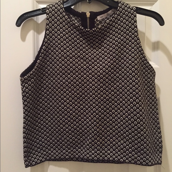 Zara Basic Top - Picture 1 of 3