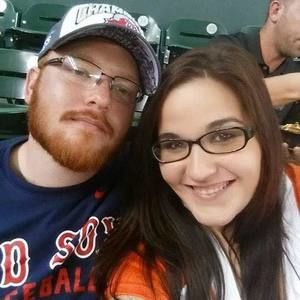 Meet your Posher, Elissa