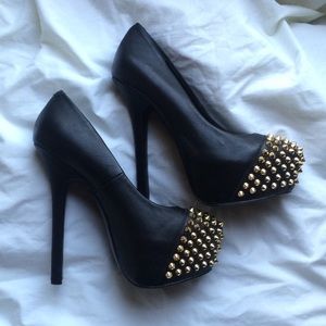 Steve Madden Gold Spiked Pumps