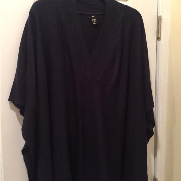 H&M Oversized Poncho - Picture 1 of 3