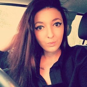 Meet your Posher, Sheena