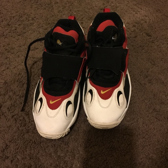 Nike air turfs
