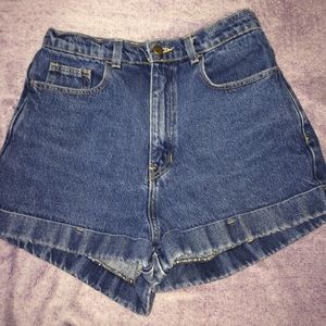 American apparel shorts / high waisted / size 28