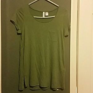 H&M divided shirt with pocket. New