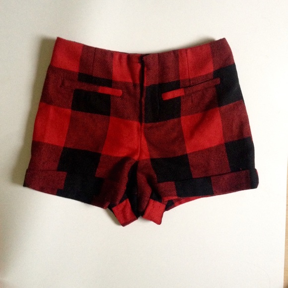 Forever 21 plaid shorts