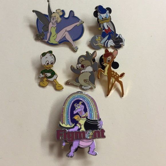 Disney pins