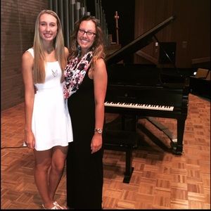 Meet your Posher, Aly