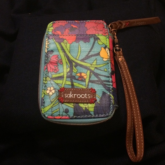 SAKROOTS Phone wristlet
