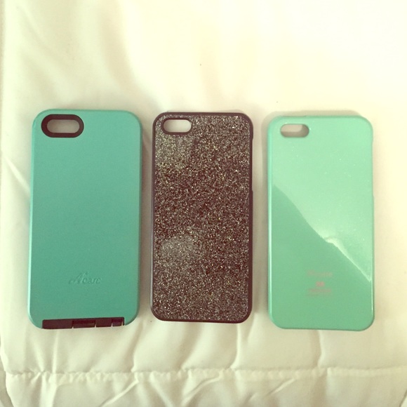 Accessories - Bundle of Teal & Black iPhone 5/5S Cases!