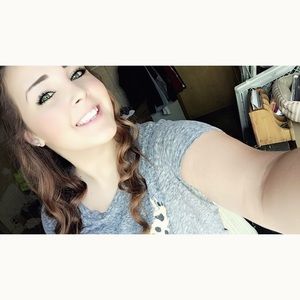 Meet your Posher, Ashlee