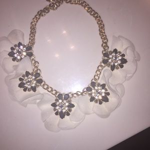 Flower necklace