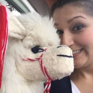 Meet your Posher, Monica