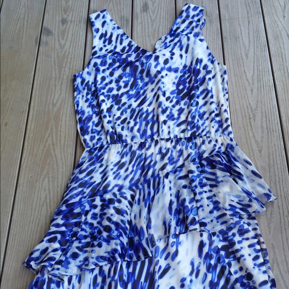 BCBG MaxAzria 100% silk dress - Picture 3 of 3
