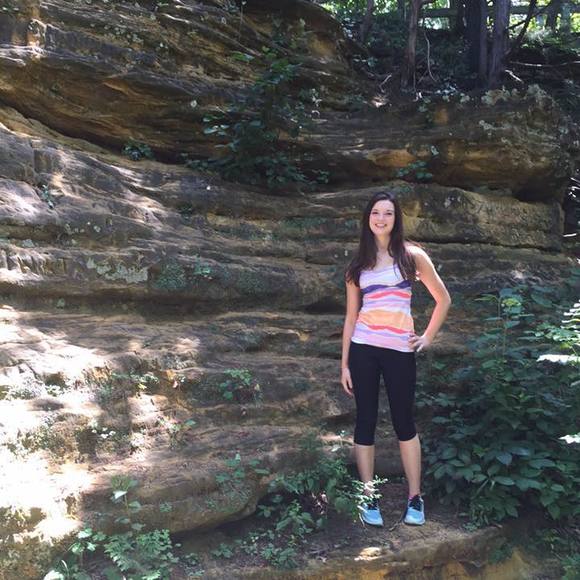 Meet your Posher, Liz - Picture 1 of 1