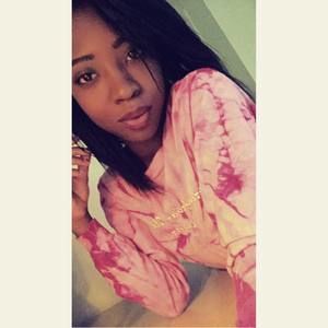 Meet your Posher, Kendra