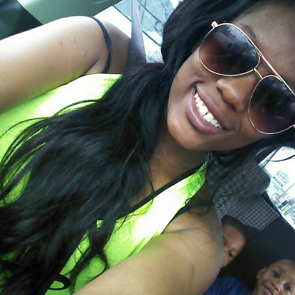 Meet your Posher, Zana