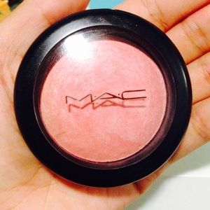MAC "Dainty" Mineralized Blush