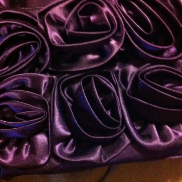 HP flower purple satin evening bag NWOT - Picture 2 of 3