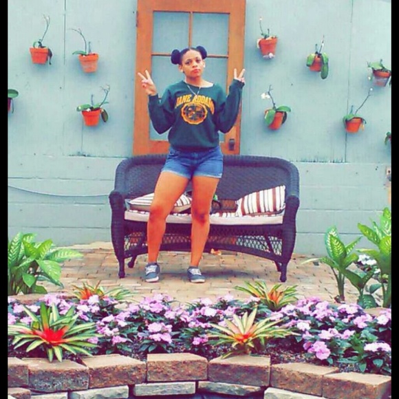 Meet your Posher, Rimeca - Picture 1 of 1