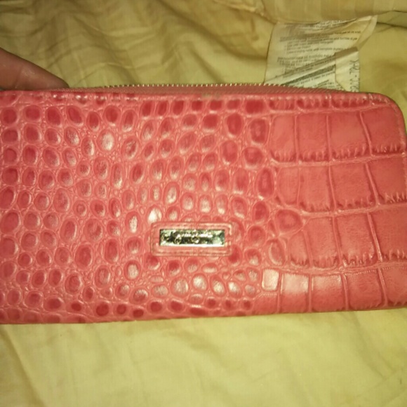 Pink Jessica Simpson wallet!! - Picture 4 of 4