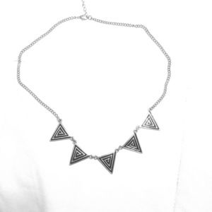 Triangle silver mid-collar necklace