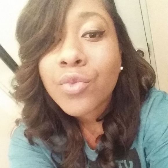 Meet your Posher, Tori - Picture 1 of 1