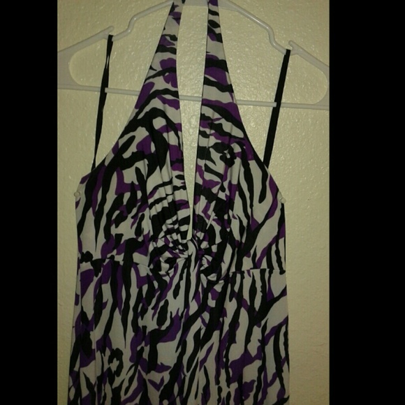 Dress - Picture 2 of 2