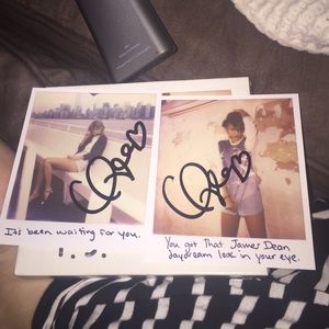 Taylor swift autographs
