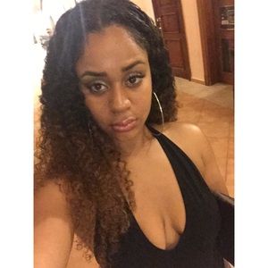 Meet your Posher, Danielle