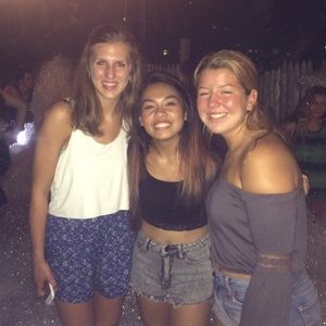 Meet your Posher, Rhi