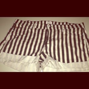 Black & White Pin Striped Shorts!! Hudson Jeans!!