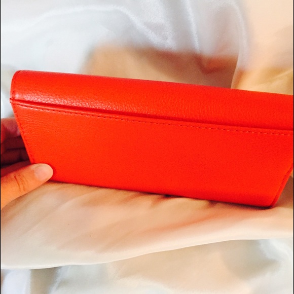Michael Kors Wallet - Mandarin. - Picture 3 of 4